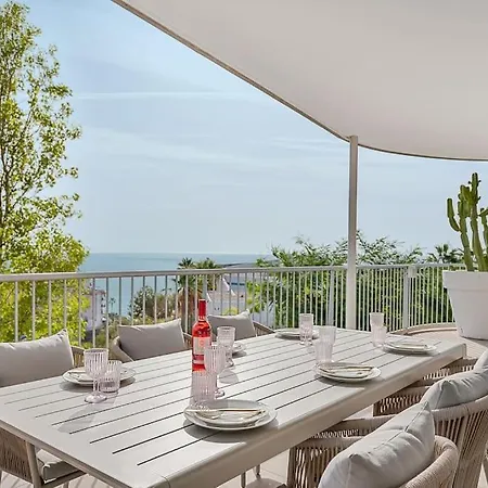 Stylish With Oceanview Apartment *