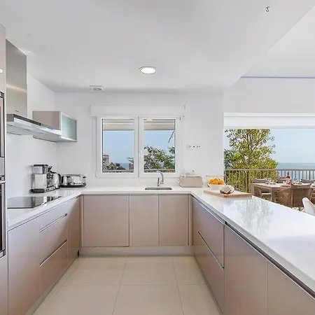 Stylish With Oceanview Apartment Malaga